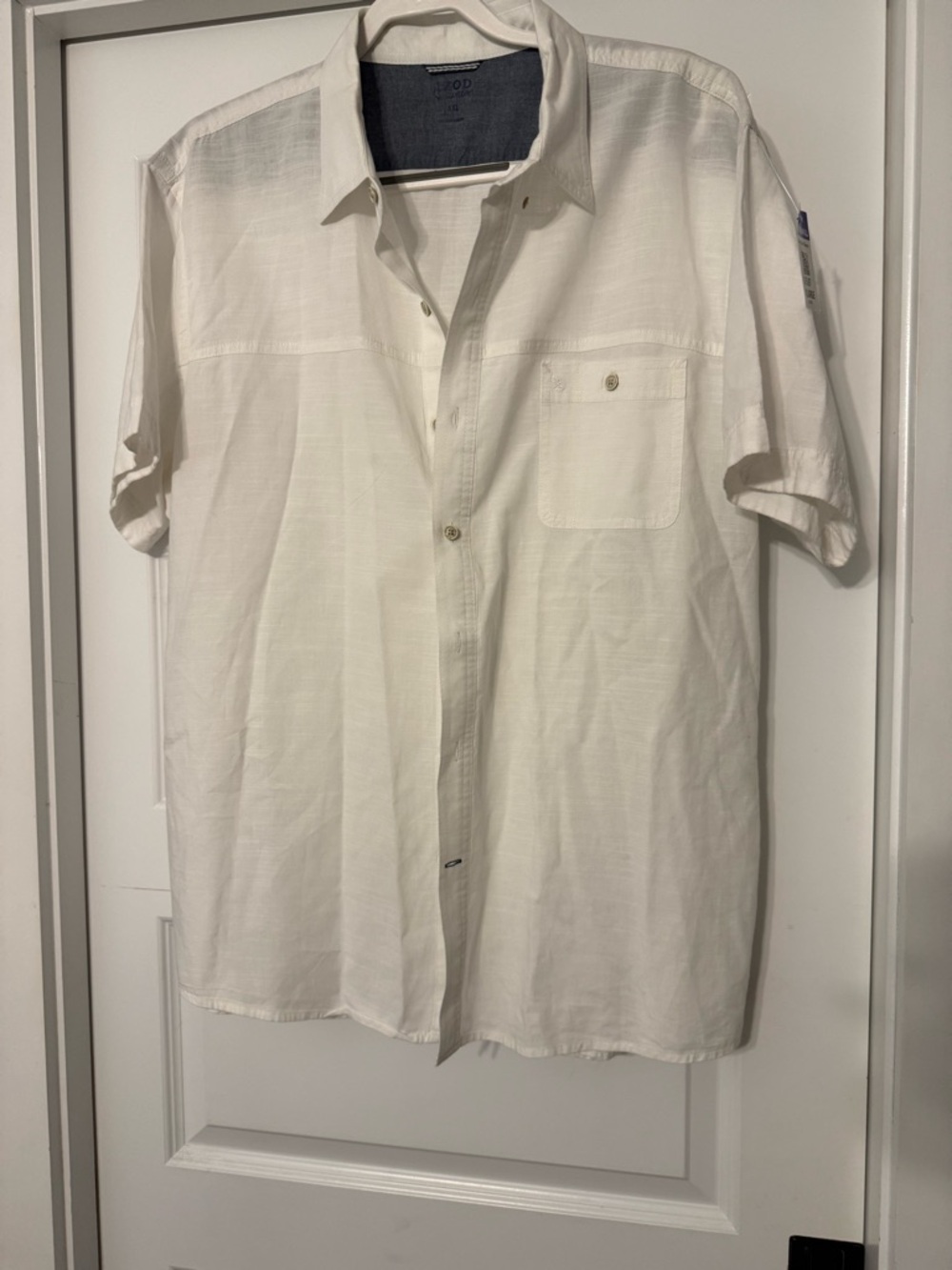 Izod Men's Short-Sleeve Button-Down Shirt in white